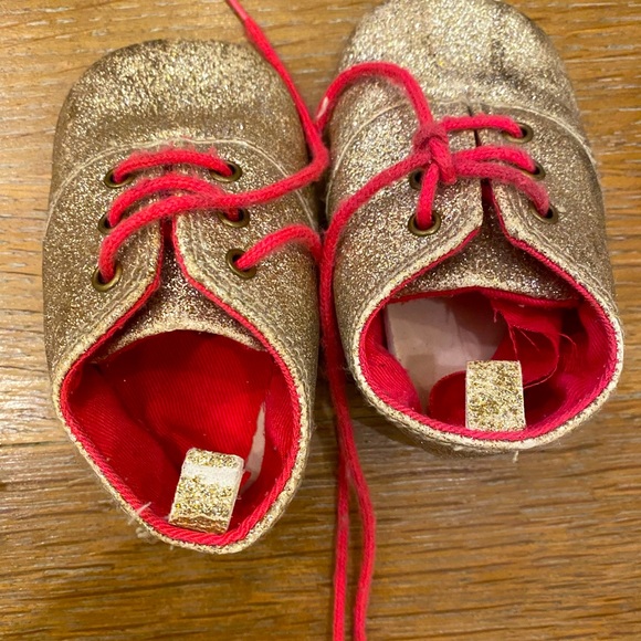 Bundle of 7 newborn / toddler shoes — STUART WEITZMAN and others - Picture 6 of 10